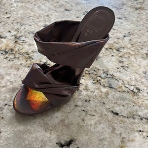 Shu Shop - Sandal Size 10